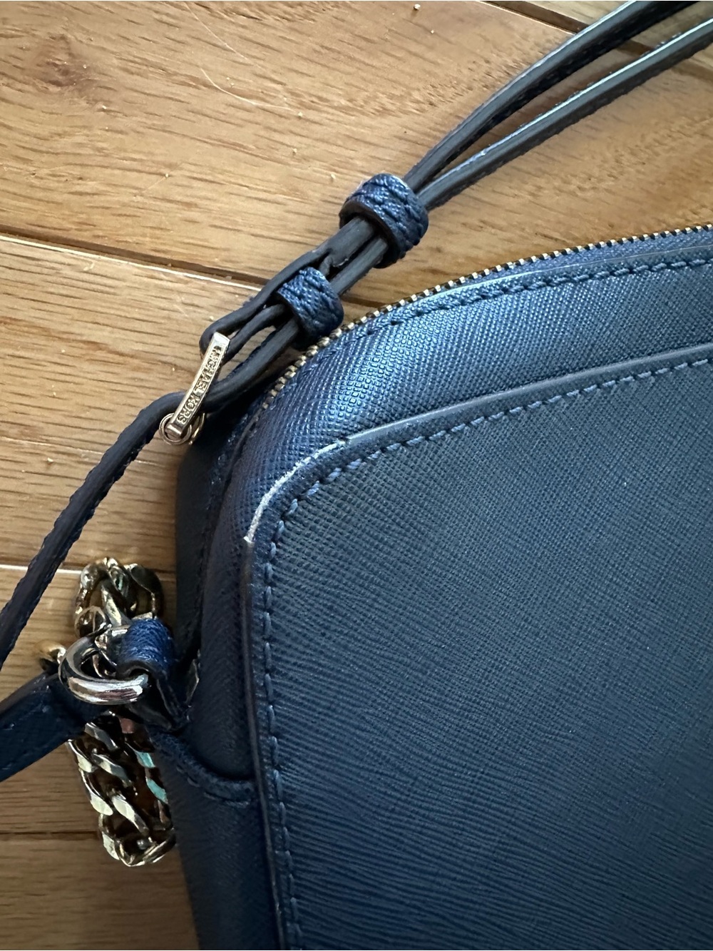 MICHAEL KORS Black Saffiano Leather Crossbody Bag with Gold Hardware - Picture 5 of 6